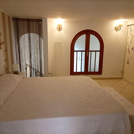 Appartamento La Casa Di Kiki Mola di Bari Esterno foto