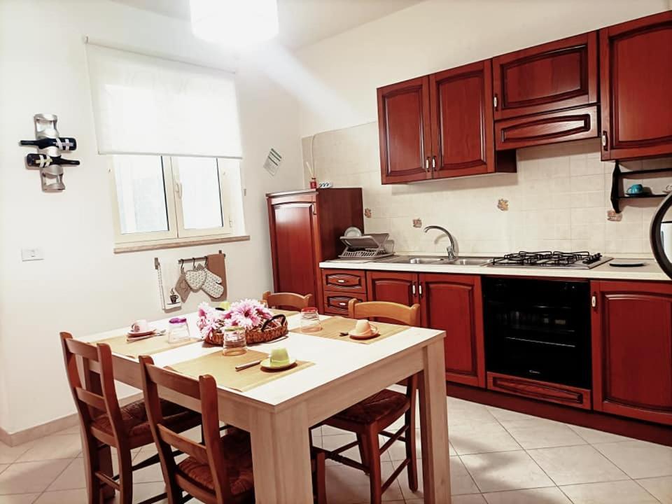 Appartamento La Casa Di Kiki Mola di Bari Esterno foto