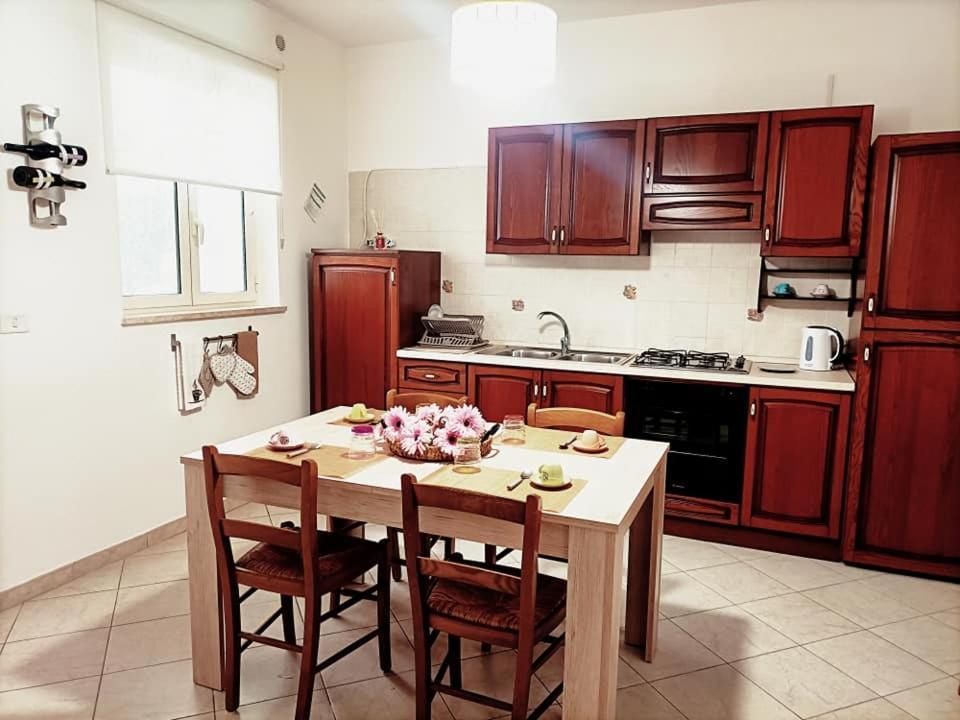 Appartamento La Casa Di Kiki Mola di Bari Esterno foto