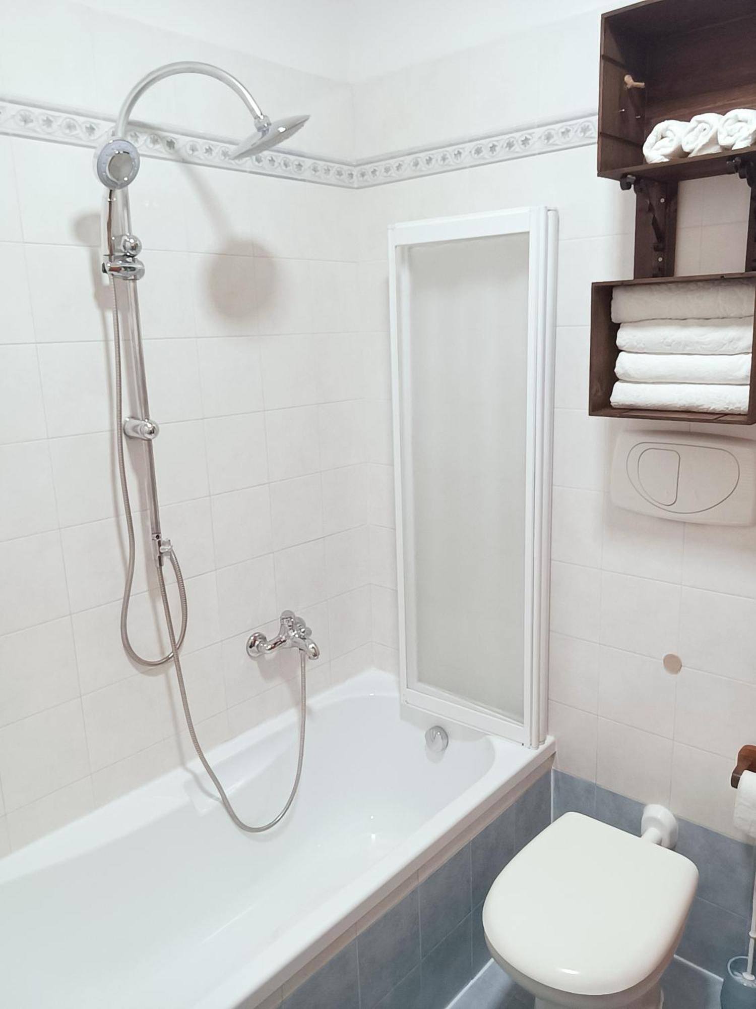Appartamento La Casa Di Kiki Mola di Bari Esterno foto