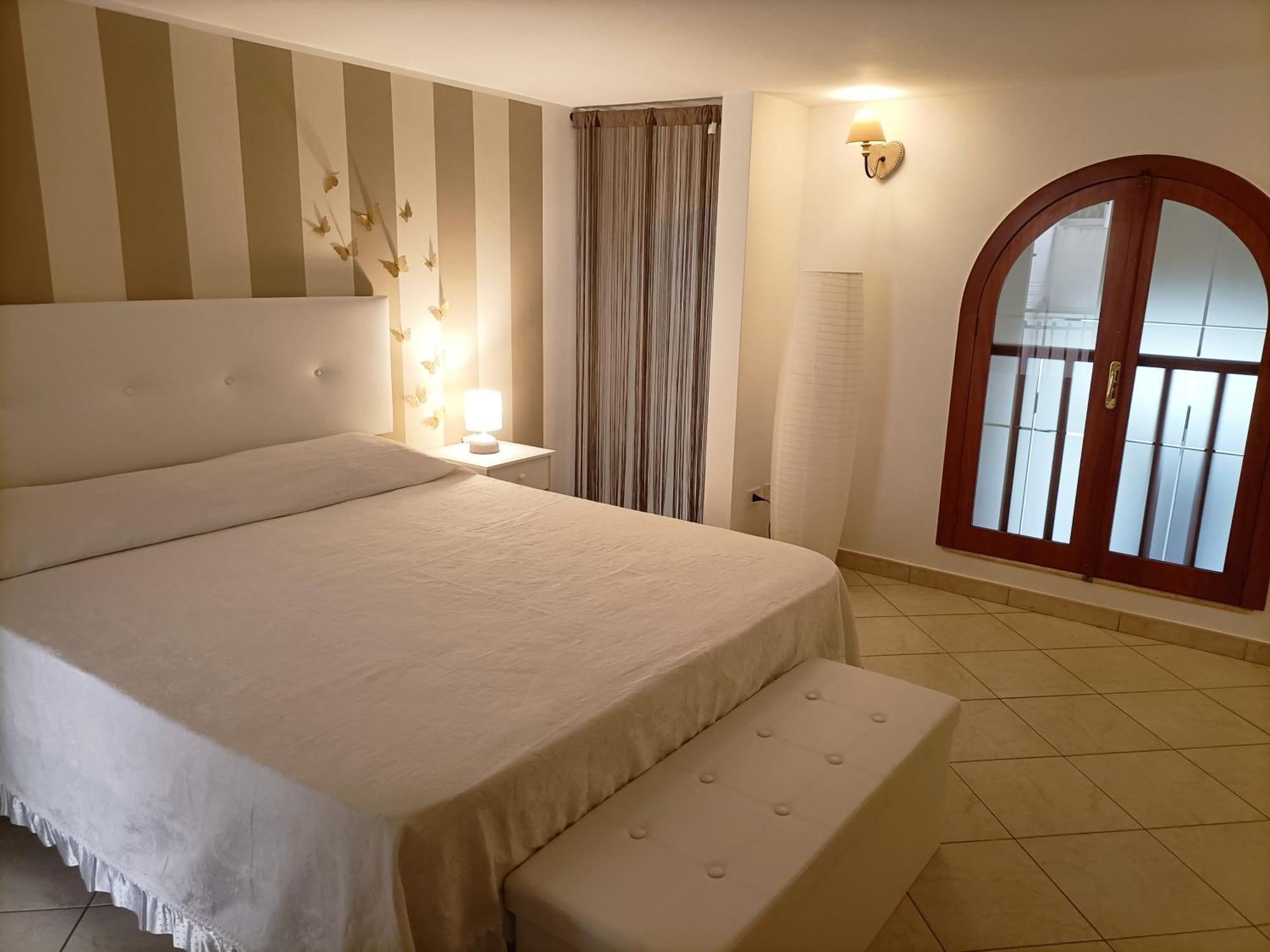 Appartamento La Casa Di Kiki Mola di Bari Esterno foto