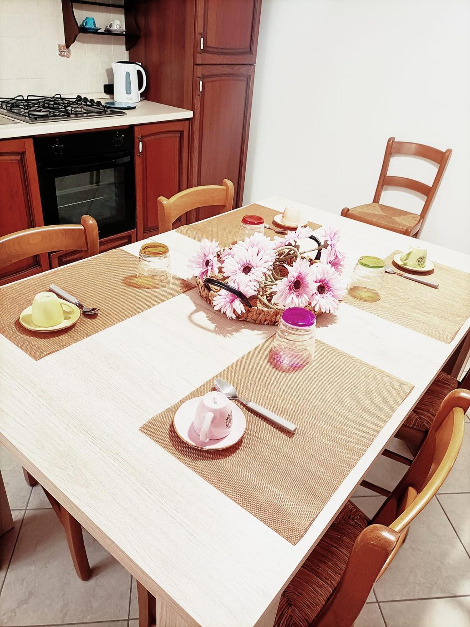 Appartamento La Casa Di Kiki Mola di Bari Esterno foto