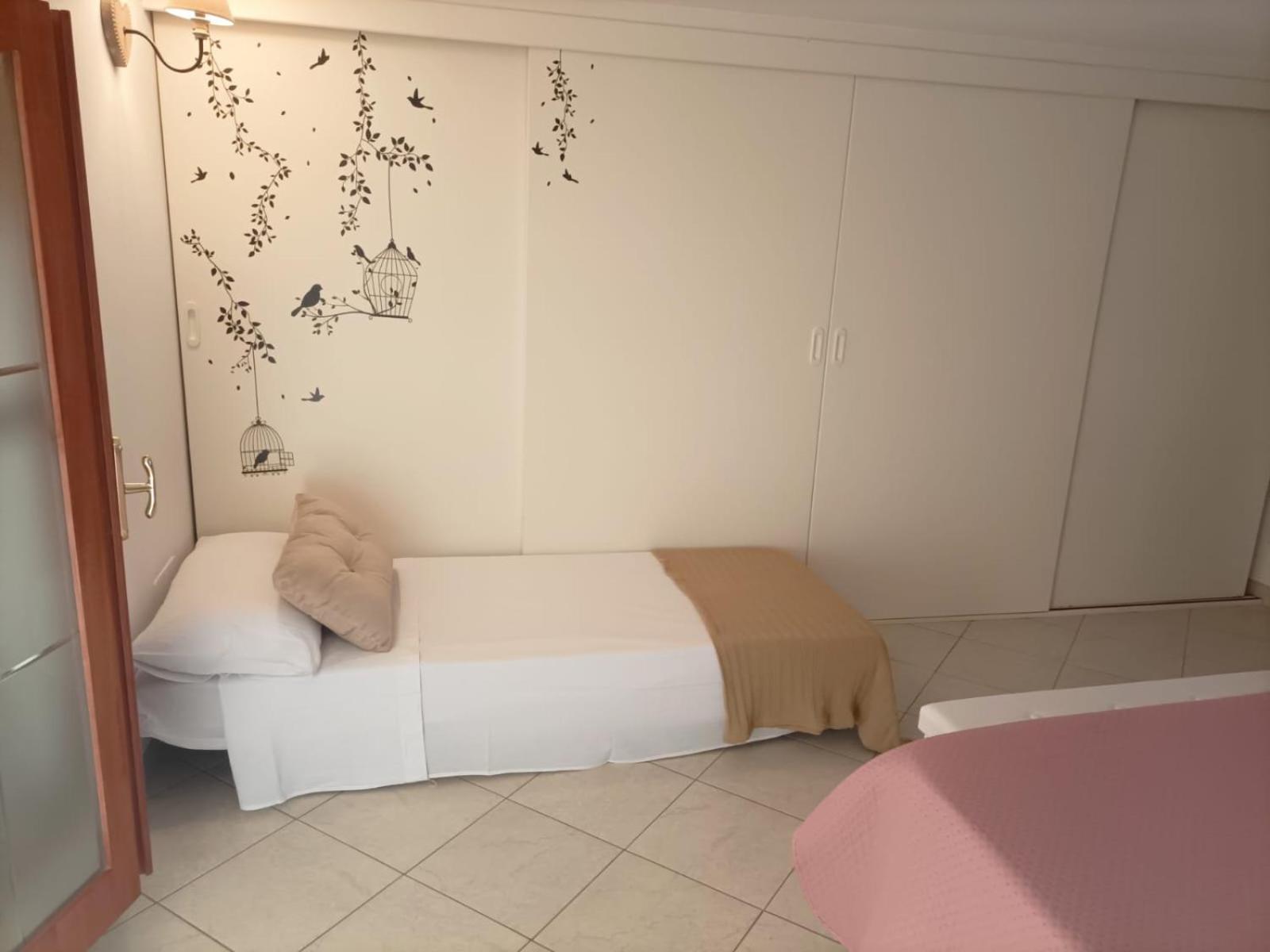 Appartamento La Casa Di Kiki Mola di Bari Esterno foto