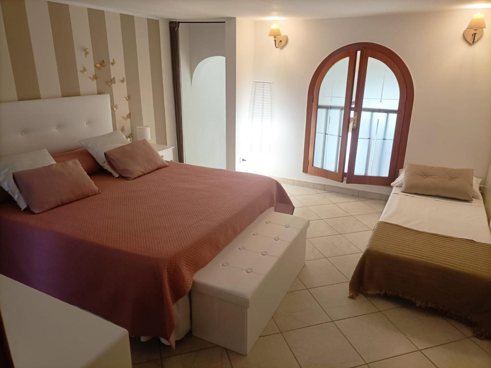 Appartamento La Casa Di Kiki Mola di Bari Esterno foto
