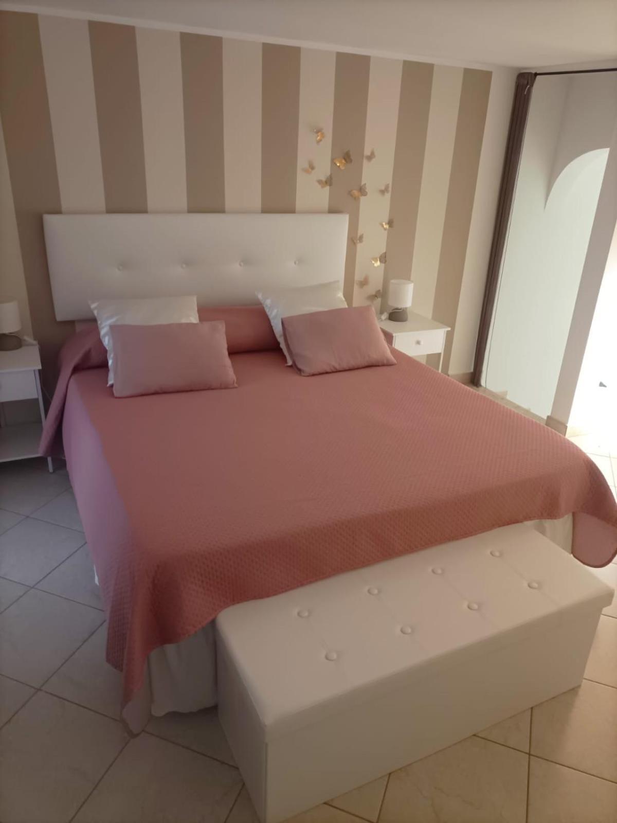 Appartamento La Casa Di Kiki Mola di Bari Esterno foto